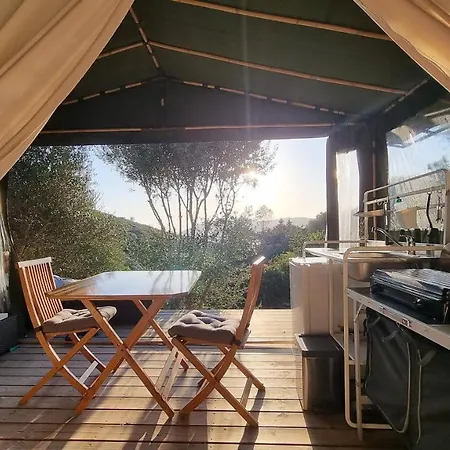 Safari Les Lauriers Sur Luxury tent